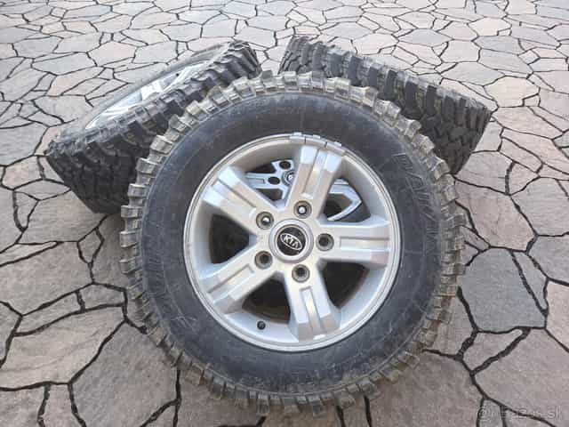 Komplety kia sorento 235/70 r16