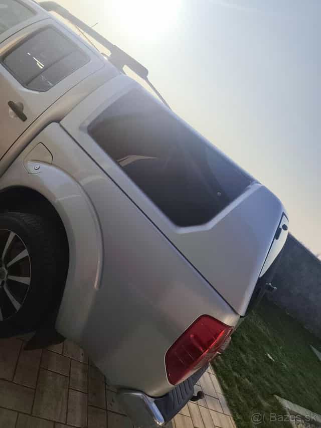 Predam hardtop nissan navara d40