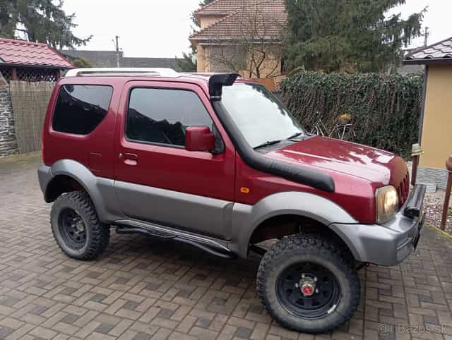 Suzuki Jimny 1.3i rv2011 Kúpené v SR