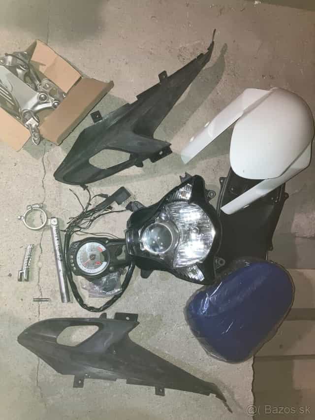 Suzuki GSXR 600 - 750 k6-7 diely