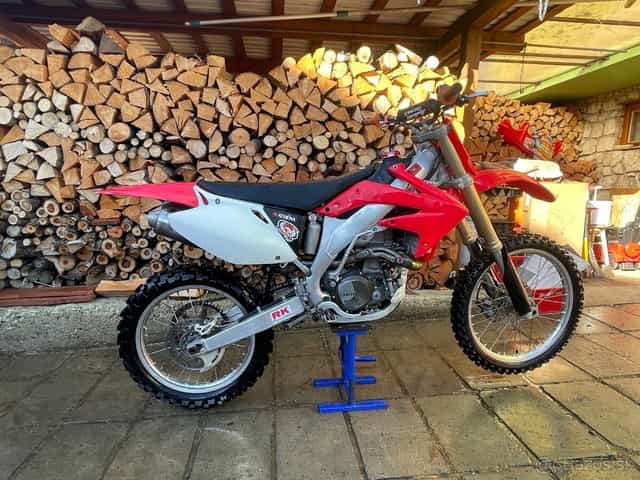 Predám crf 450 plné funkčná