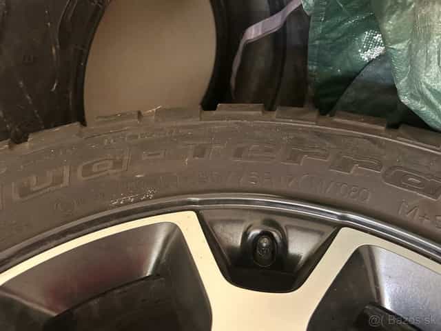 Originál kolesa Jeep wrangler Rubicon