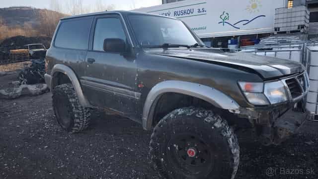 Rozpredám na náhradné diely Nissan patrol y61 2.8td motor up