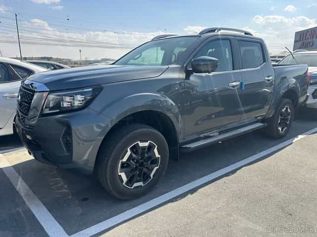 2024 Nissan Navara 2,5 Benzin DPH Predvadzacka len 500km