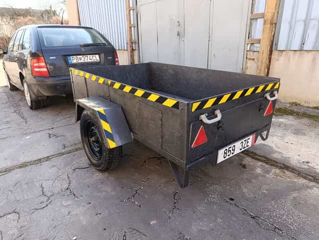 prívesný vozík/vlečku bez tp a špz D185cmxŠ115cmV40cm