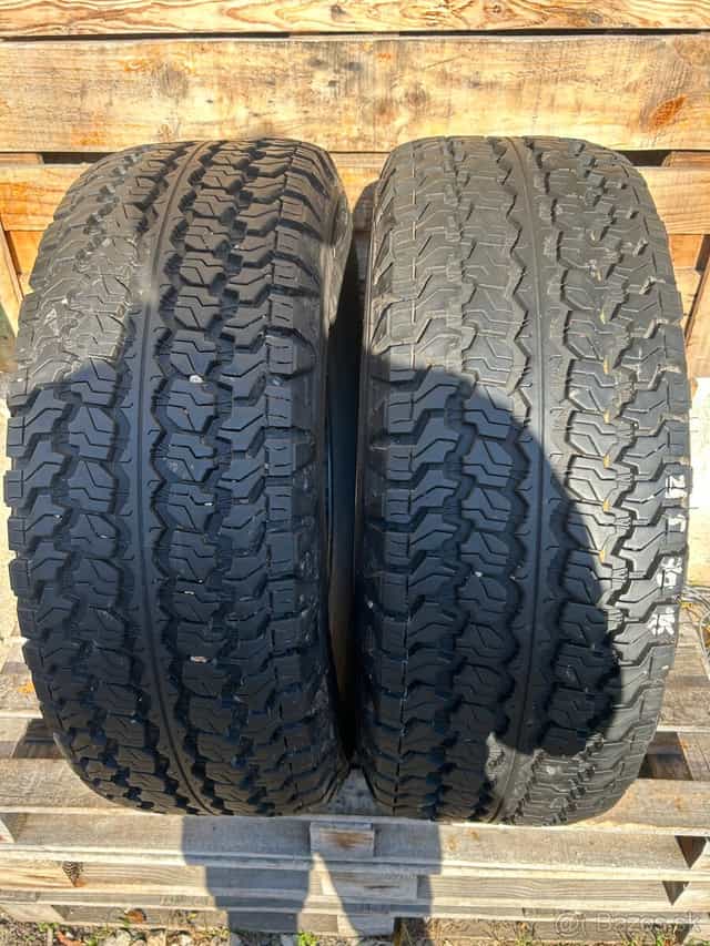 GoodYear Wrangler AT/SA 265/70/16”-112T m&s