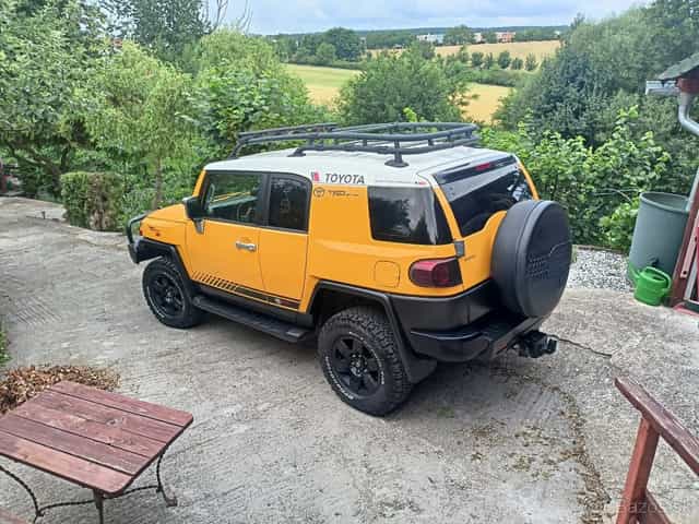 TOYOTA FJ LAND CRUISER 4,0 V6 4x4 LPG 110 000 KM 1 Majitel