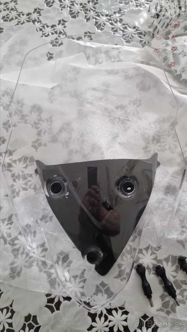 Turistické plexi Aprilia Tuono V4