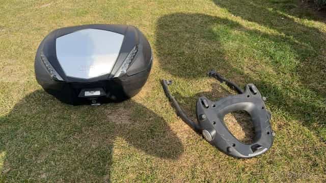 Givi nosič + kufor pre Yamaha FZ6