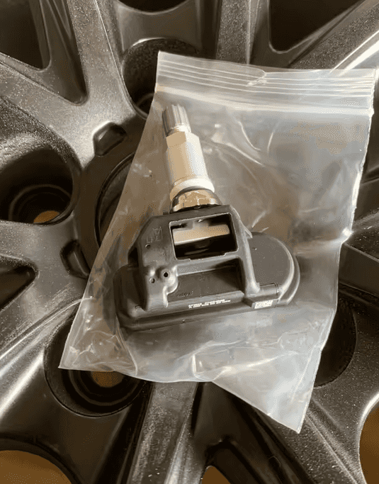 TPMS ventil so snimačom tlaku MERCEDES BENZ