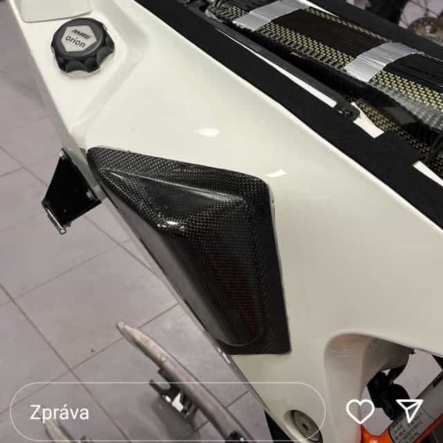 KTM Rally Replica - opěrky .