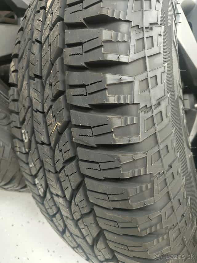 265/65 R18 Yokohama Geolandar A/T G015