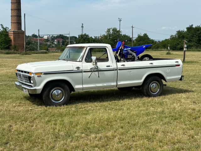 Ford F-250 1977