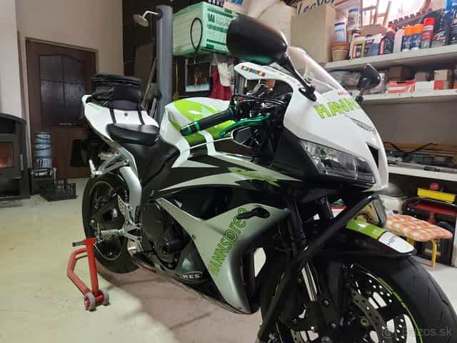 Predám Honda cbr 600rr 2008