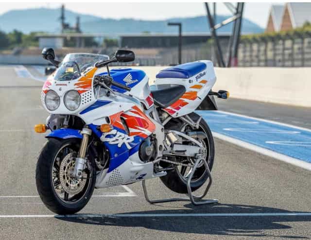 Kúpim Honda CBR 900RR Fireblade SC28