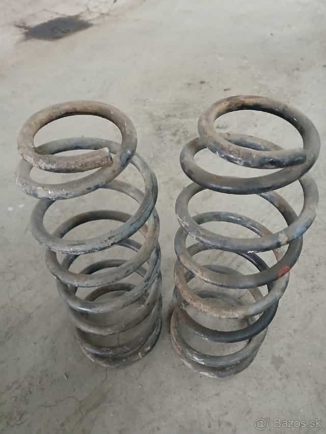 Nissan patrol predné struny