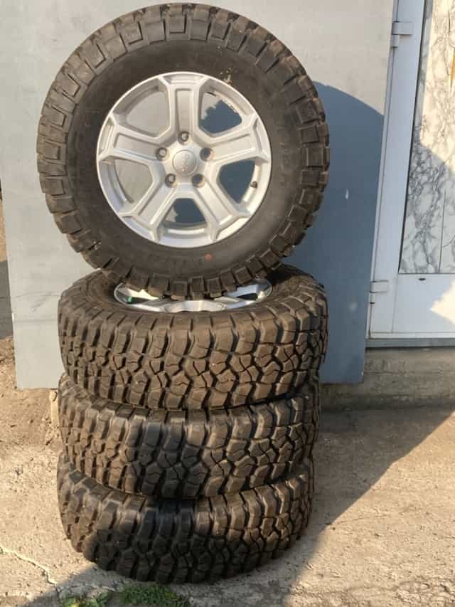 ALU kola JEEP WRANGLER JL JK R17x7 + 5 PNEU