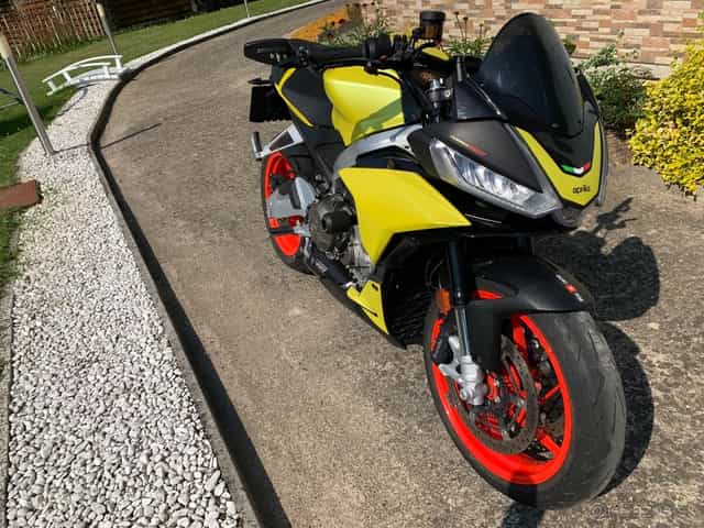 Aprilia Tuono 660