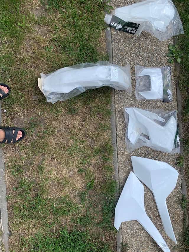 Plasty Husqvarna FE 2017