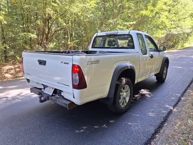 ISUZU D MAX 2,5 TD 4X4 NOVA STK,EK 2027