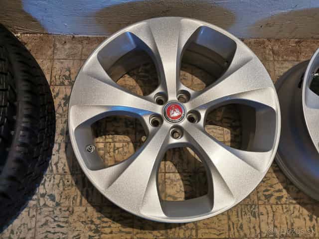 NOVÁ SADA - Jaguar E-Pace - originál 20" alu disky