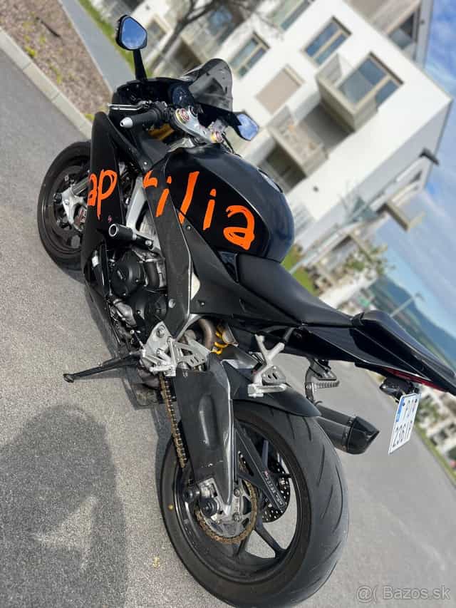 Aprilia RSV4