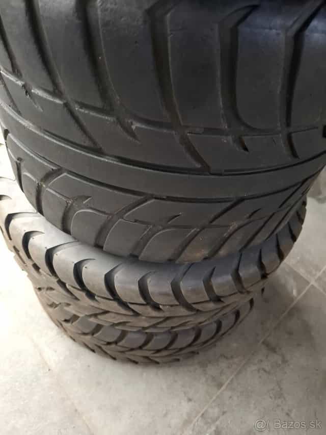 Maxxis spearz 255/40-10  22 10 10