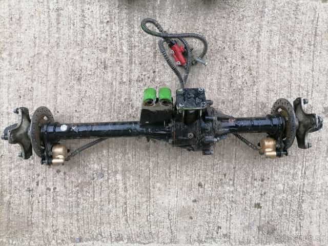 Predám zadnú nápravu na ATV