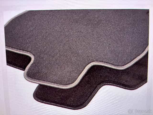 Original koberceky hilux