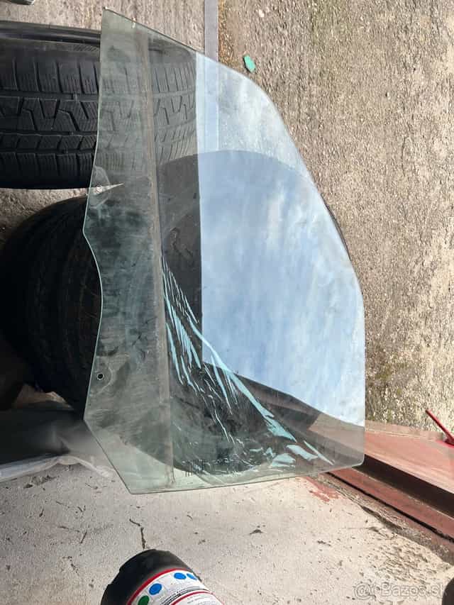 Range Rover Sport sklo