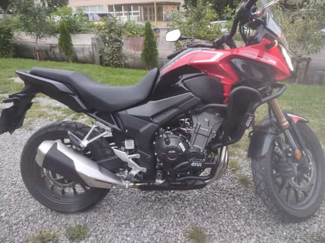 HONDA CB500X - REZERVOVANÁ