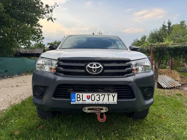 Toyota Hilux 2.4