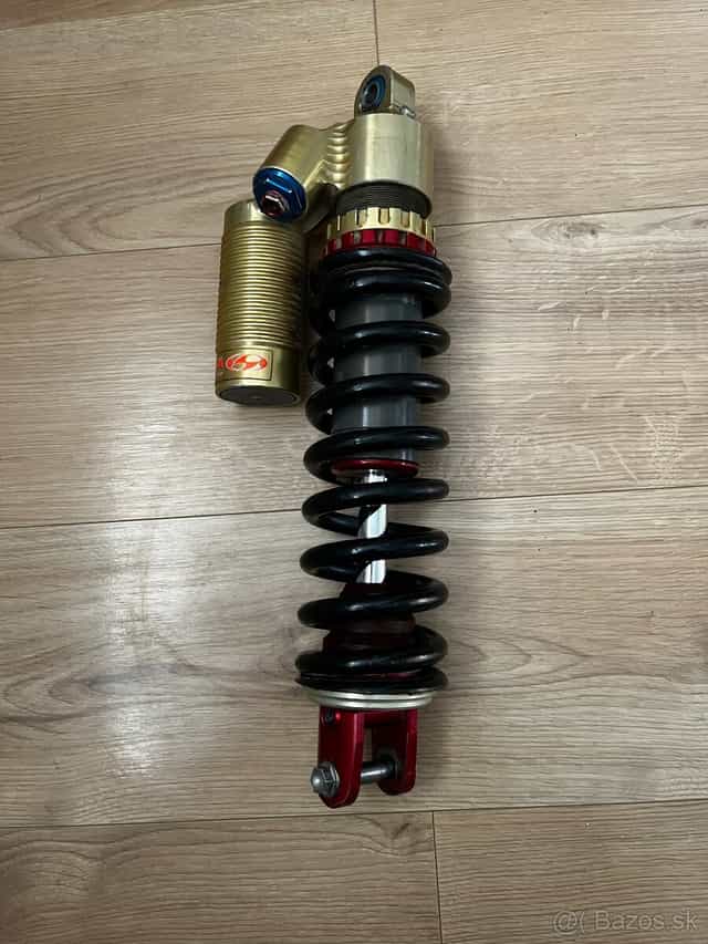 Zadný tlmič Sölva