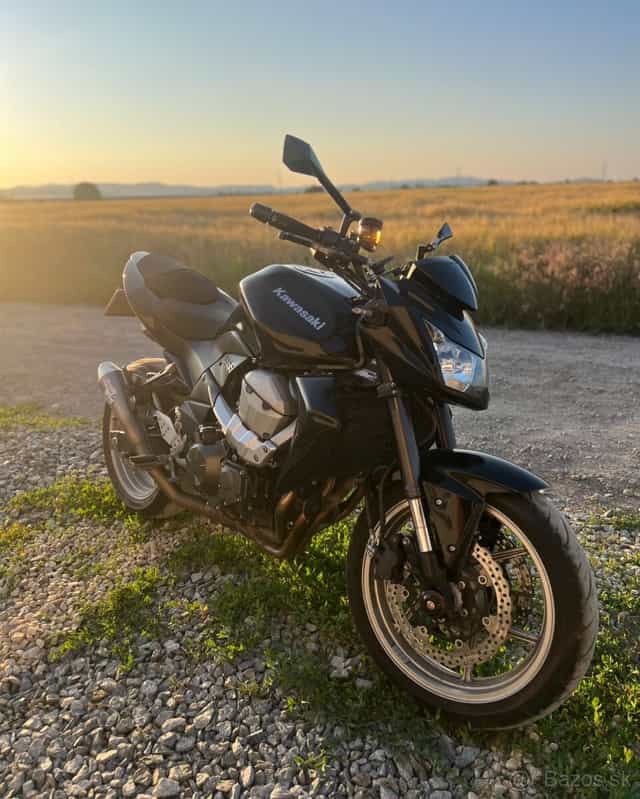 Kawasaki Z750 + leo vince