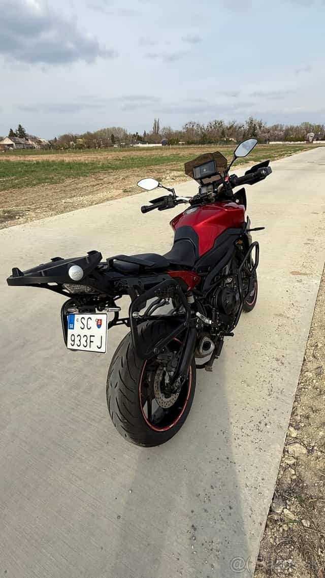 Prodám Yamaha mt 09 tracer r.v 2015