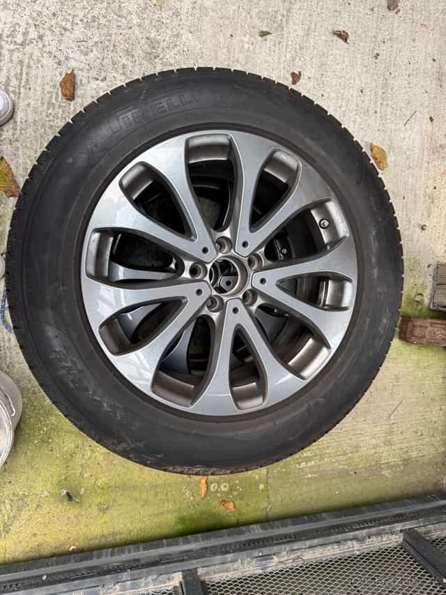 Originál zimná sada Mercedes GLC