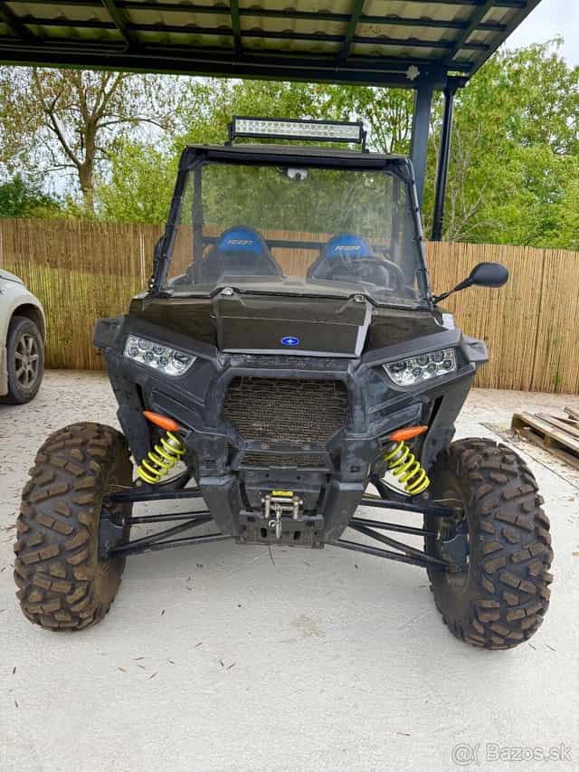 Polaris RZR 900