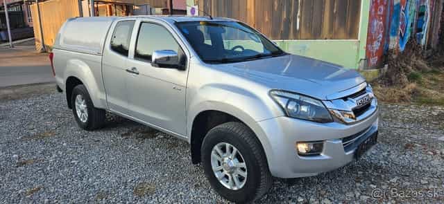 Isuzu D-max Double Cab Custom 4WD A/T