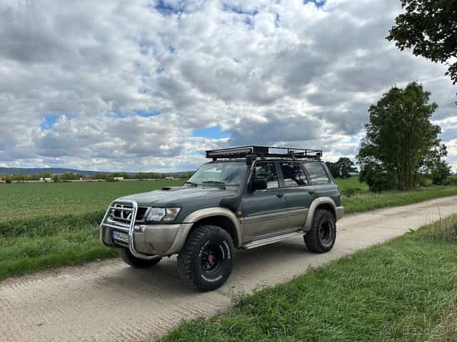 Nissan Patrol Y61 Wagon