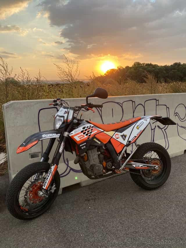 Ku pim supermoto