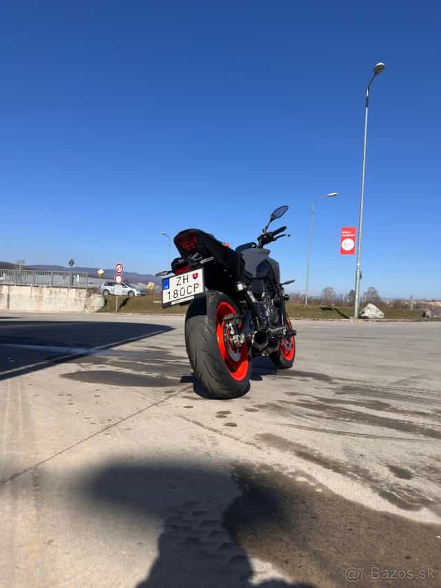 Yamaha MT07 2021