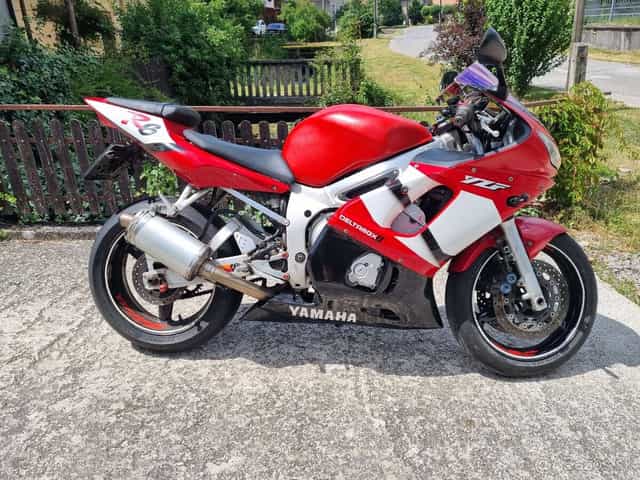 Predám Yamaha R6 v TP je 25kw inak plne otvorená na 88kw