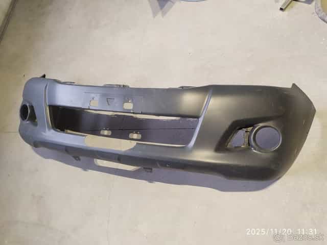 Predný nárazník Toyota Hilux rv 2012-2016 -