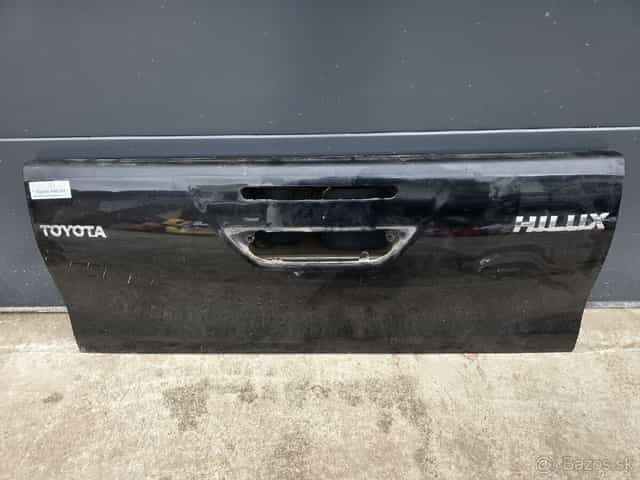 Toyota Hilux VIII 2015- zadne kufrove dvere