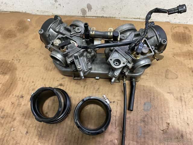 Kawasaki Brute Force 750, karburátory