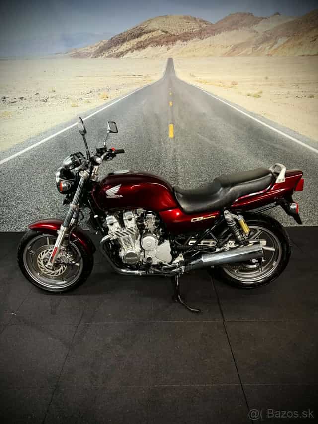 Honda CB 750 Seven Fifty