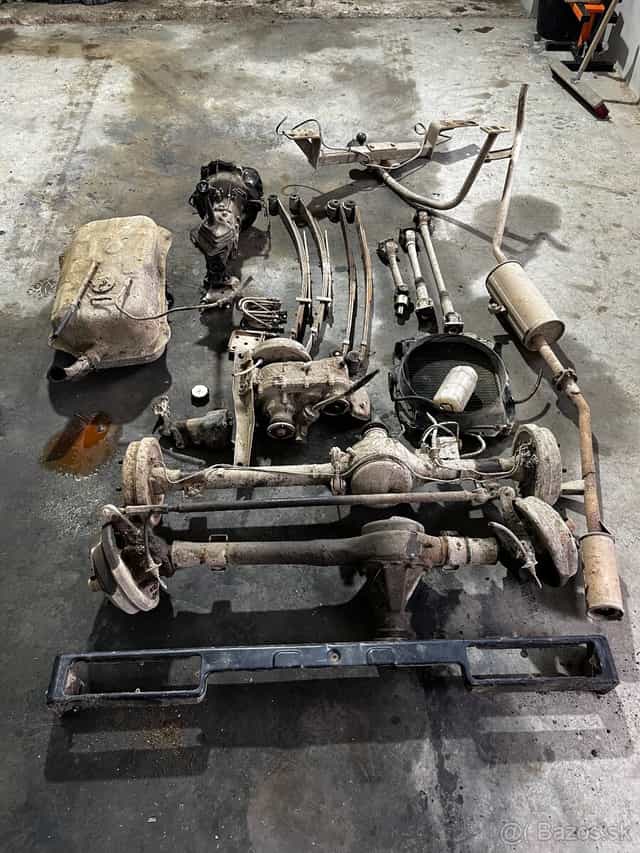 Predám diely na Suzuki Samurai 1.0,1.3