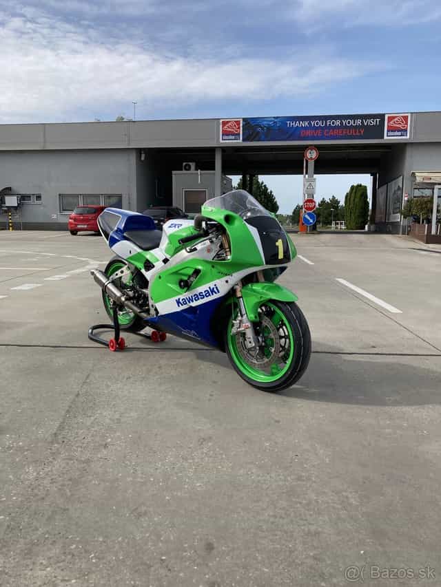 Kawasaki ZXR 400 nemecky TP mozna vymena