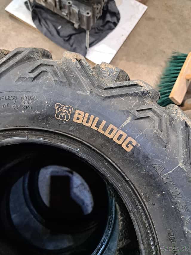 Pneumatiky na stvorkolku