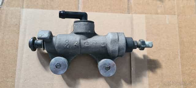 Yamaha R1 2009-2014 a R6 2017-2021 brzdova pumpa zadny